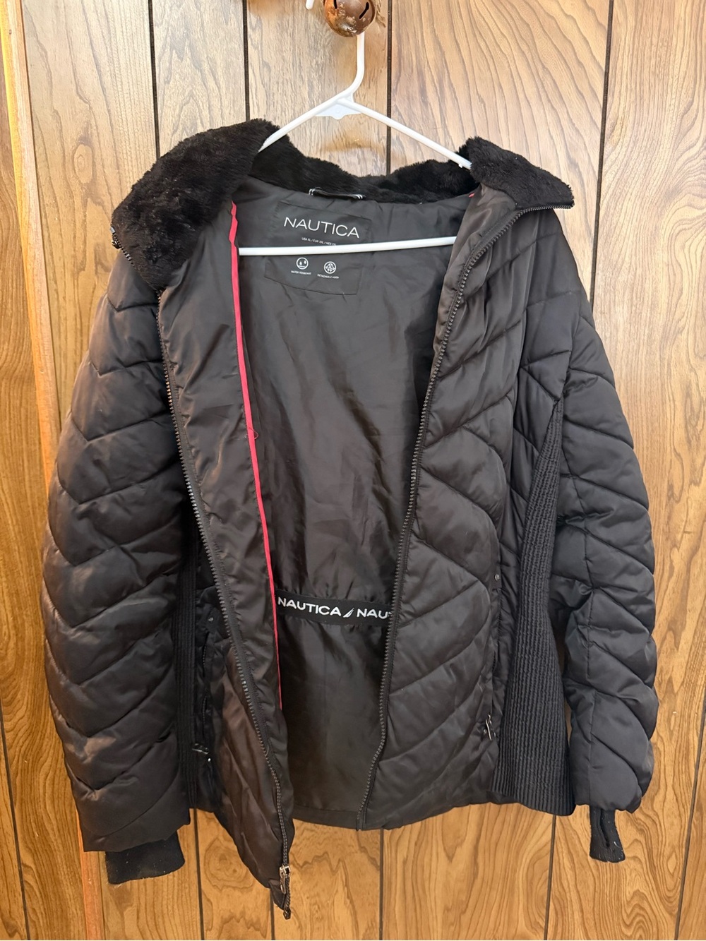 Nautica Women’s XL Black Quilted Puffer Jacket Faux Fur Hood Zip Coat - Picture 3 of 8